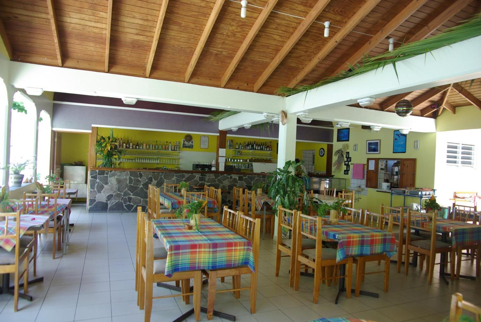 Sunset Bay Club & Seaside Dive Resort Salisbury Bagian luar foto